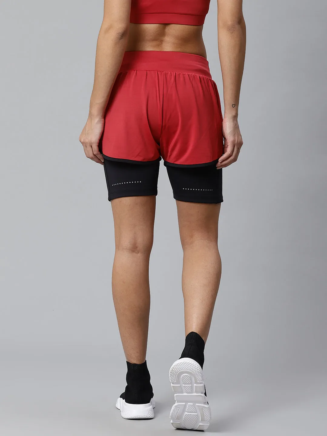 Alcis Women Maroon Black Colourblocked Regular Fit Sports Shorts